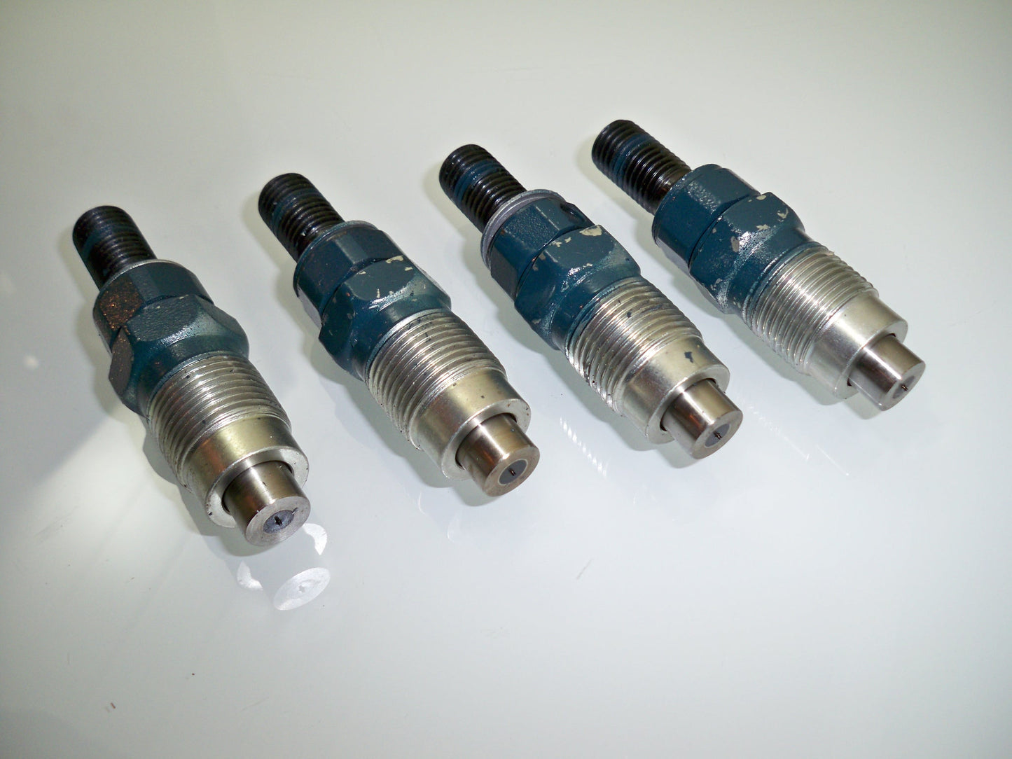 EXPRESS von Kubota Einspritzdüse für V1903 V2003-M V2203 V2203-M V2403-M