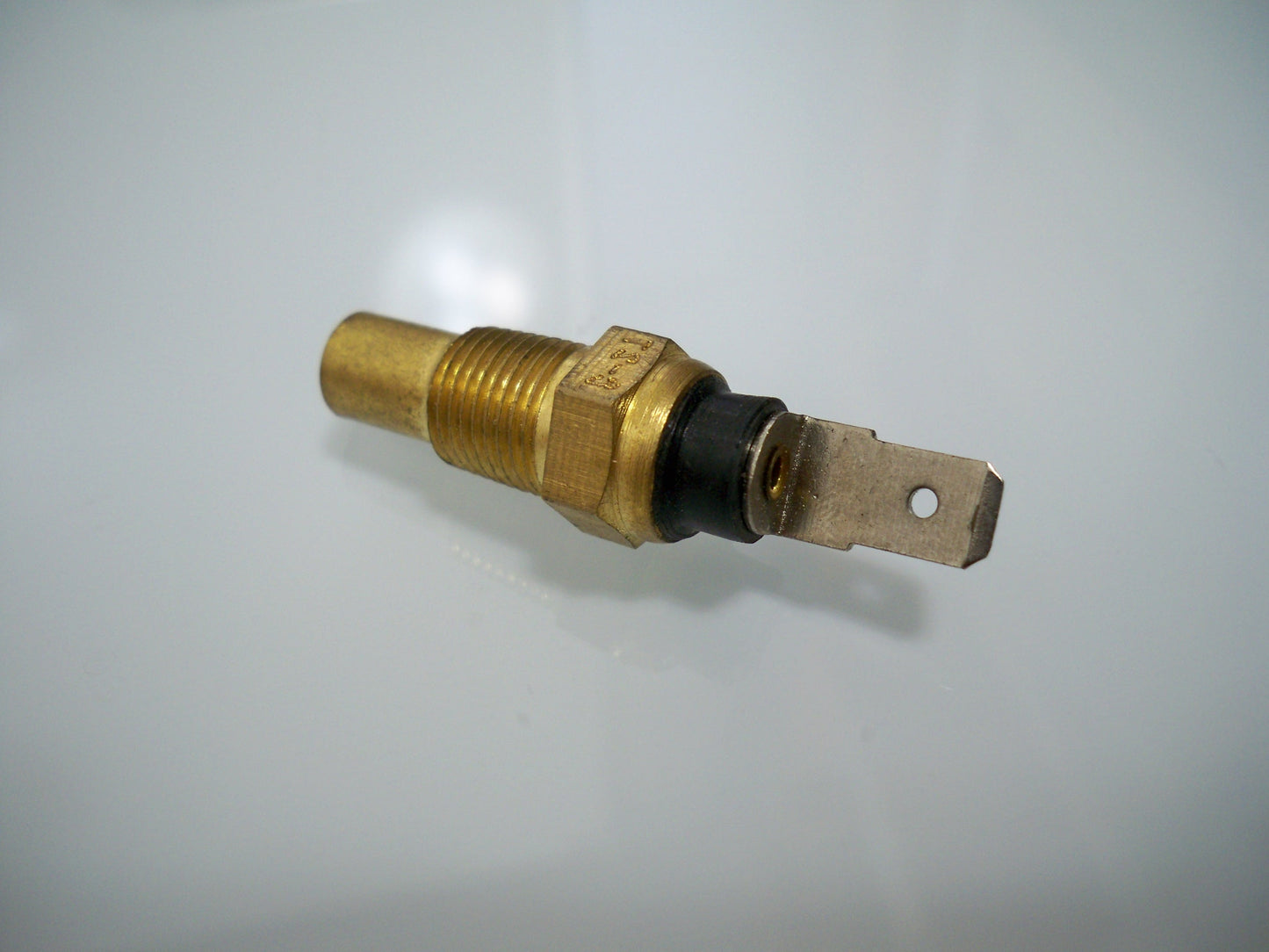 Temperaturschalter passend für Kubota D722 D1105 Sensor
