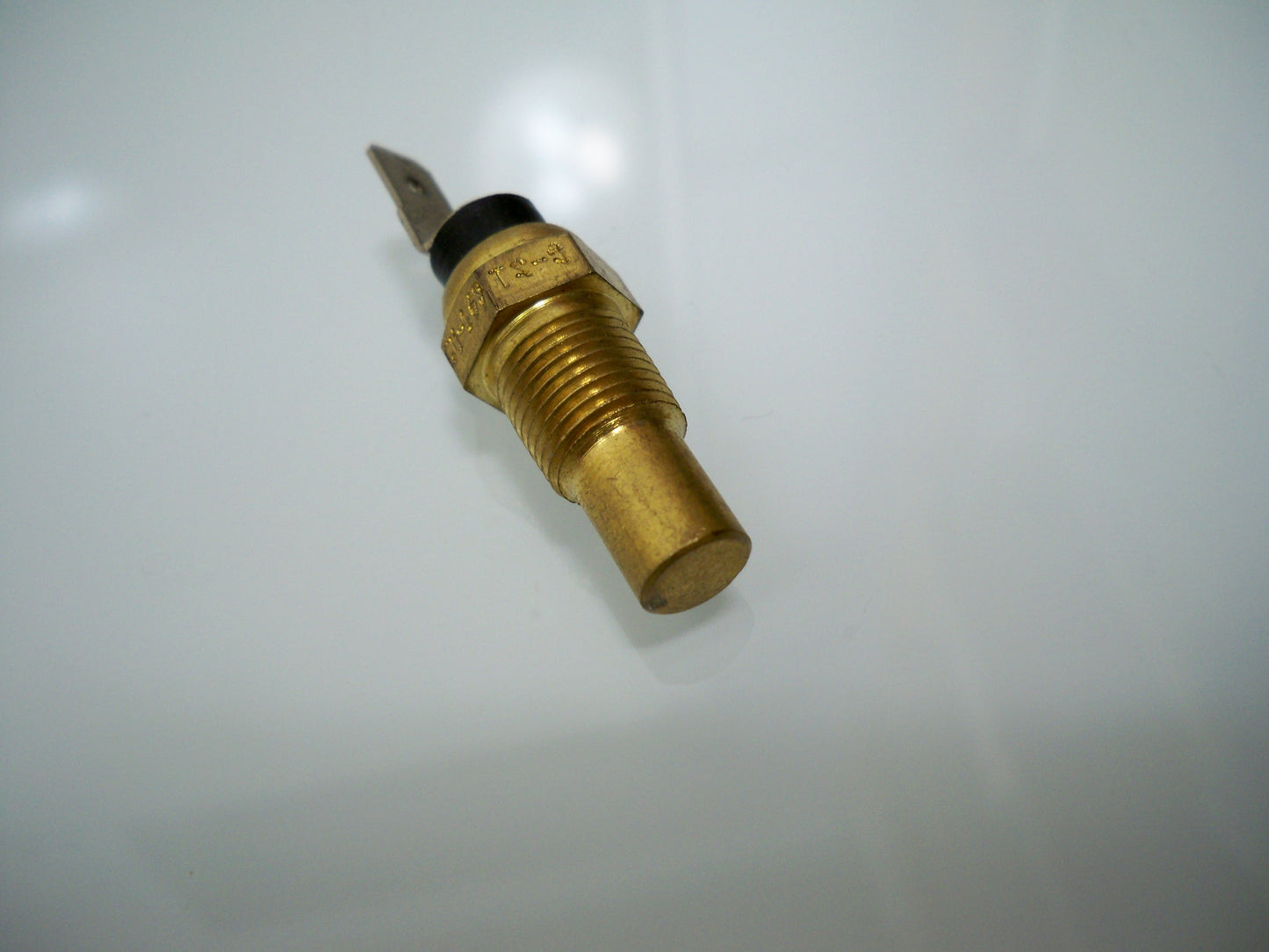 Temperaturschalter passend für Kubota D722 D1105 Sensor