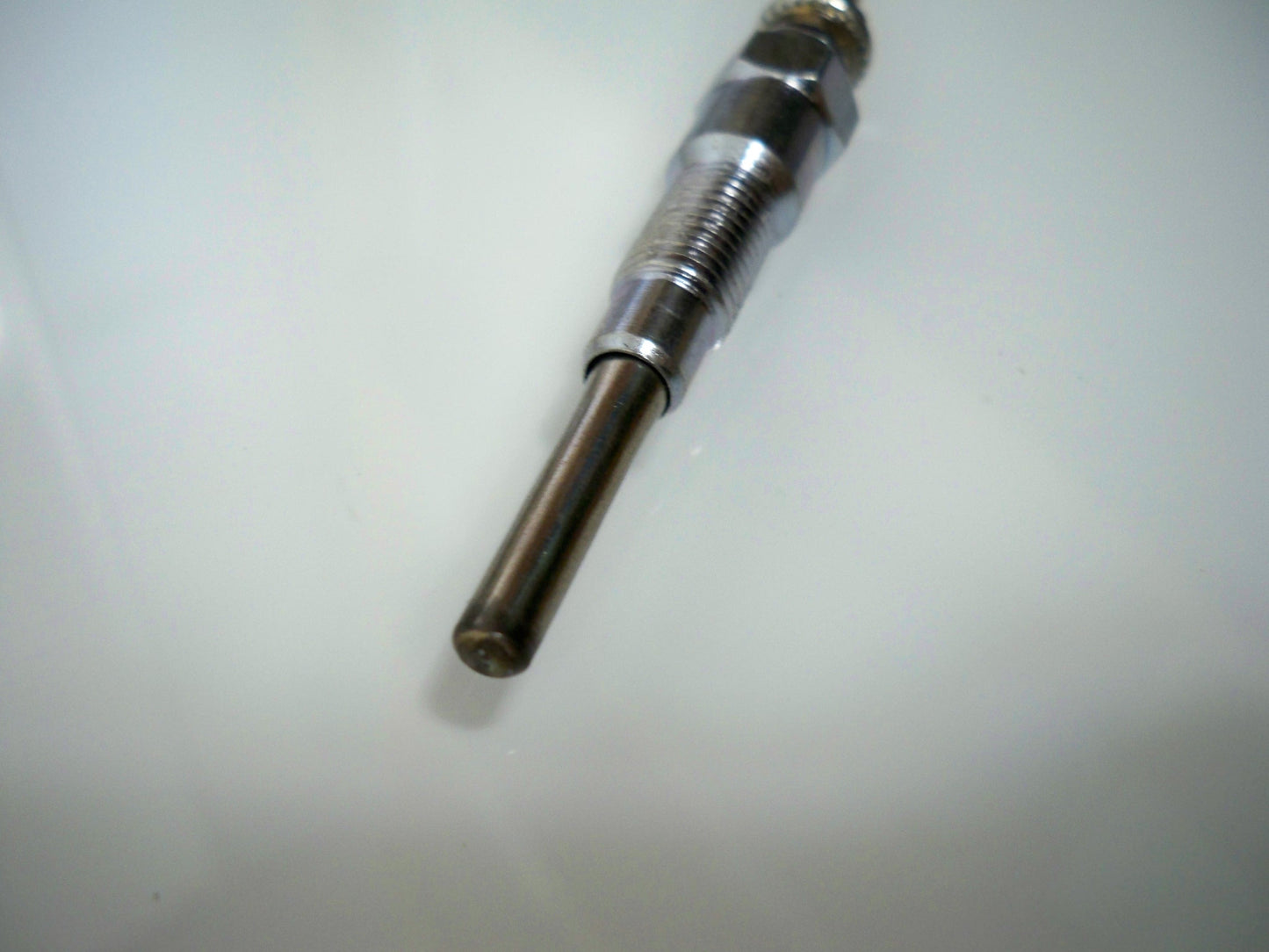 Glühkerze passend für Kubota D722 D782 D902 D905 D1005 D1105 V1505 16851-65510
