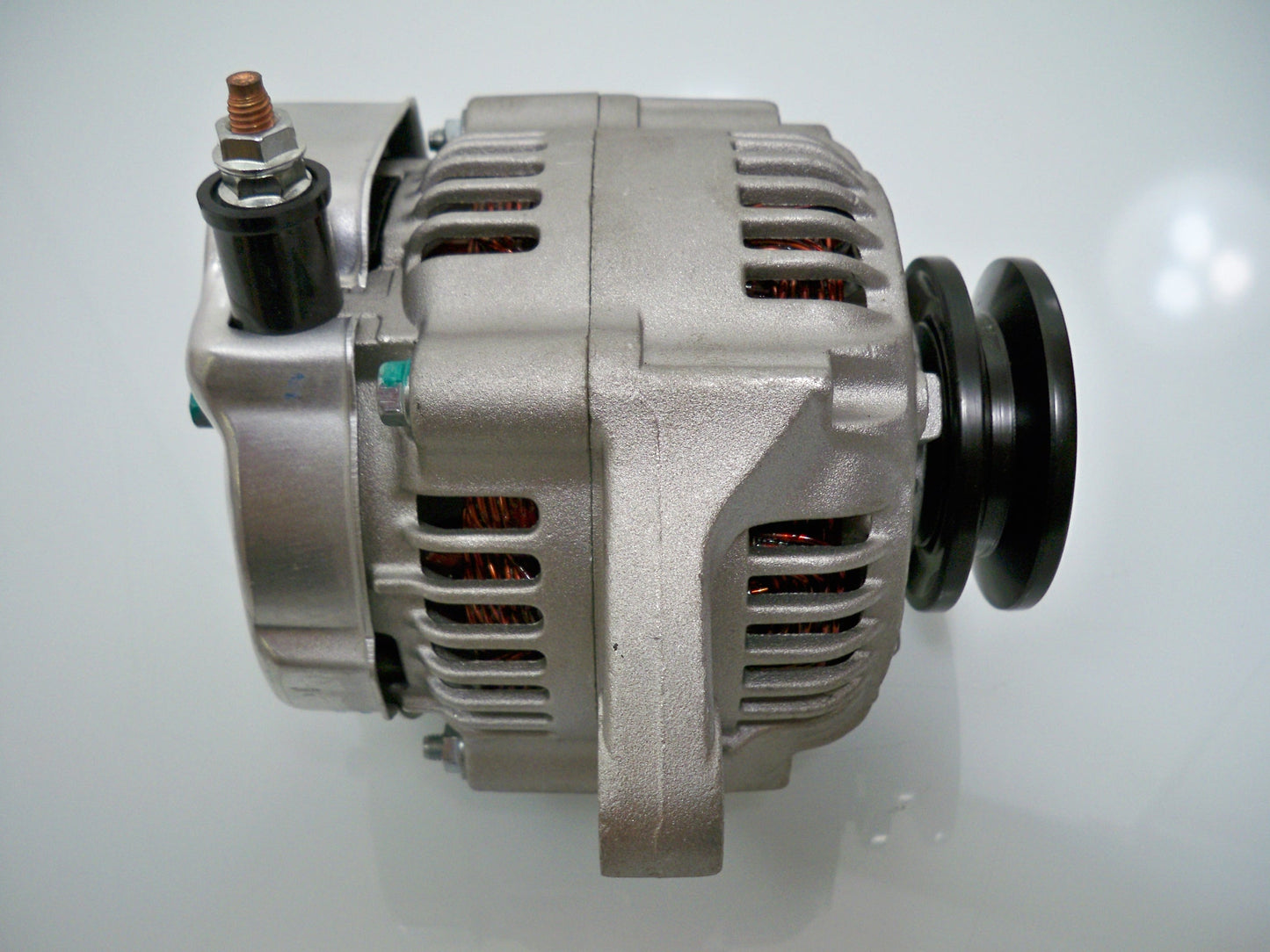 Lichtmaschine passend für Kubota D950-B 16615-64011 129052-77220 16615-64011