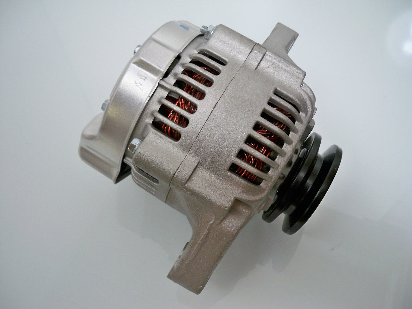 Lichtmaschine passend für Kubota D950-B 16615-64011 129052-77220 16615-64011