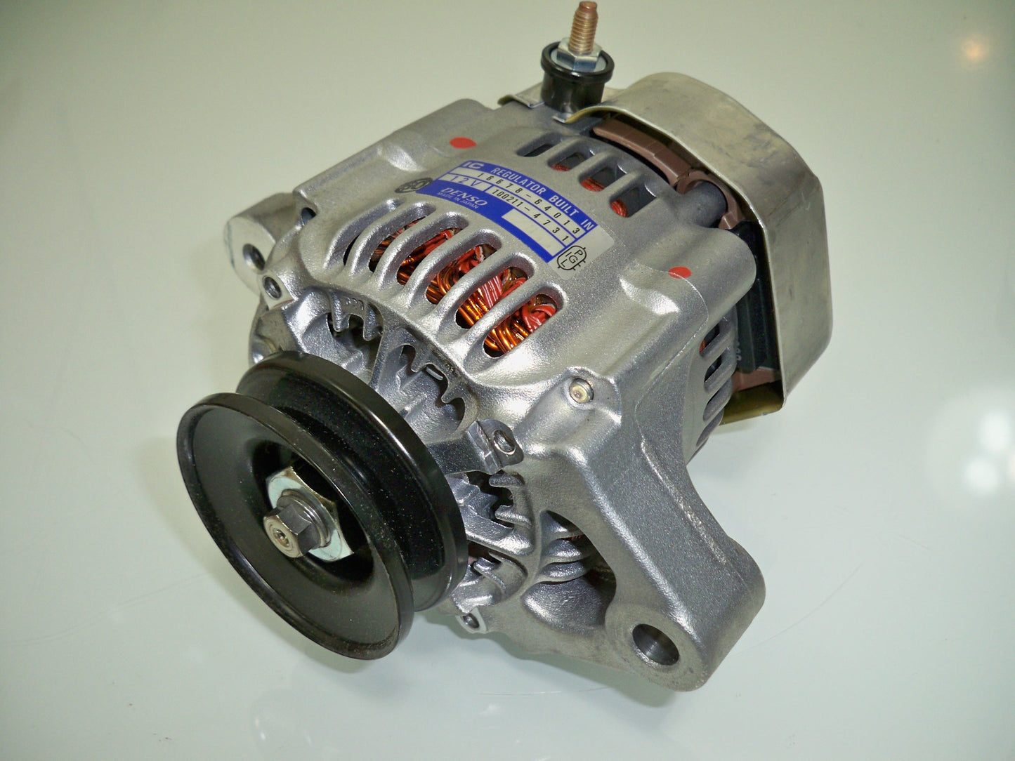 Lichtmaschine von Denso 100211-4730 100211-4731 100211-4732 100211-4733 ALT30007