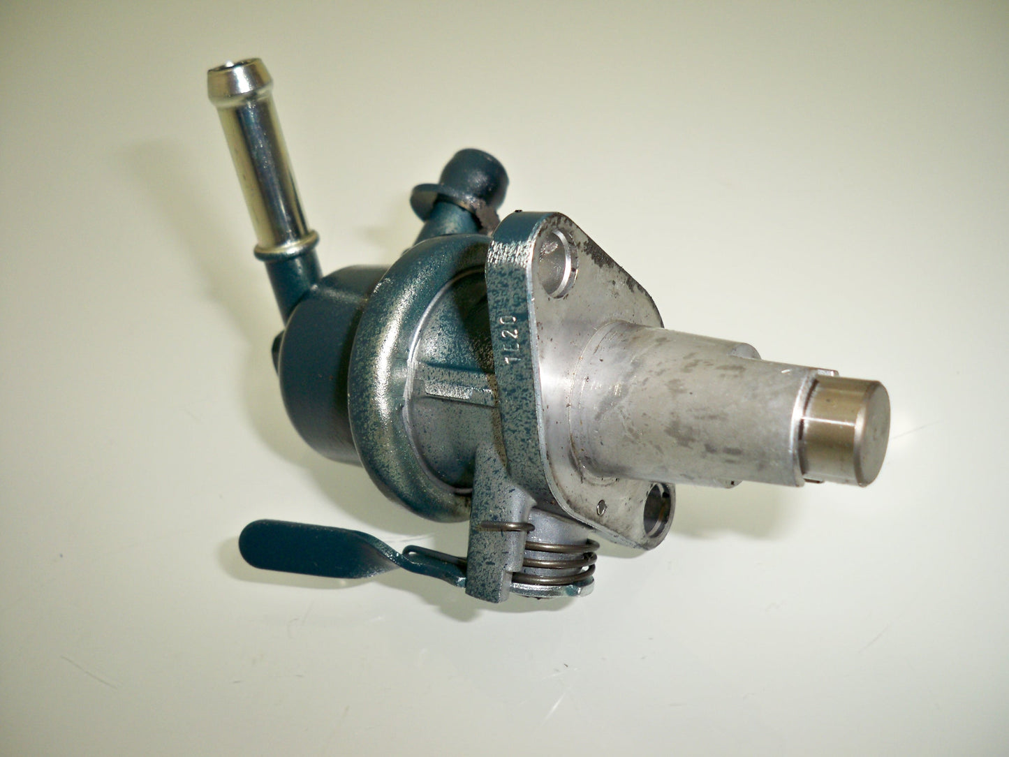 Kraftstoffpumpe von Kubota D1403 D1503-M D1703 D1703-M-DI D1703-M-DI V2203-E