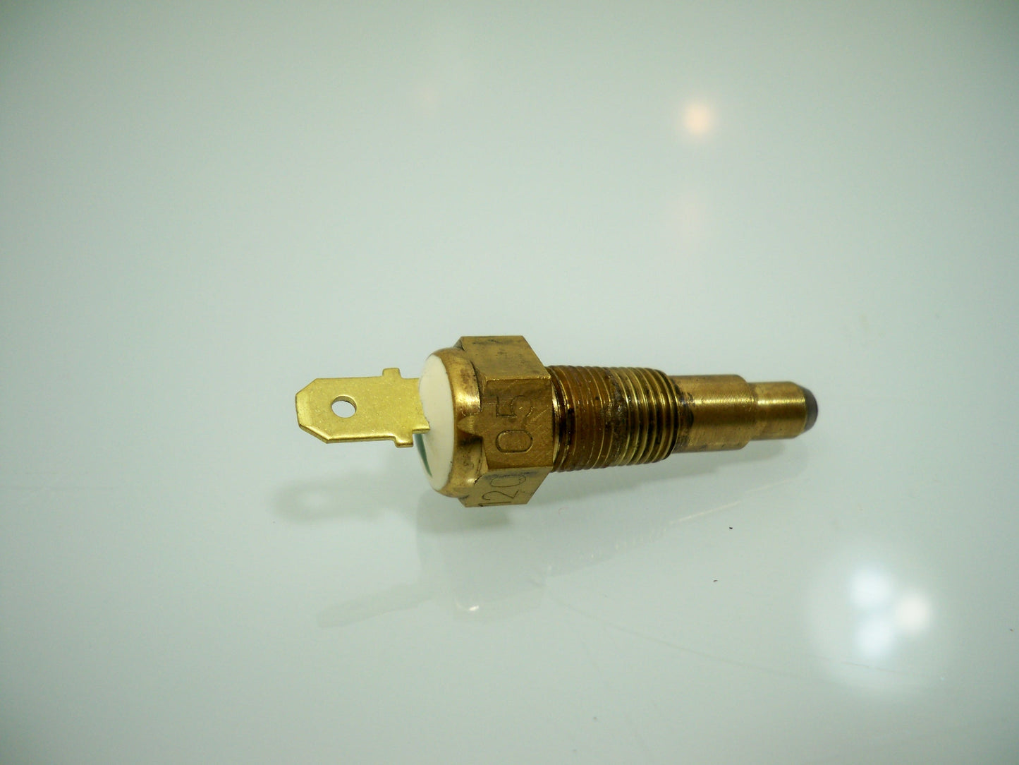 Temperaturschalter von Kubota D722 D1803 V2003 V3300 Z482 Temperatur Sensor