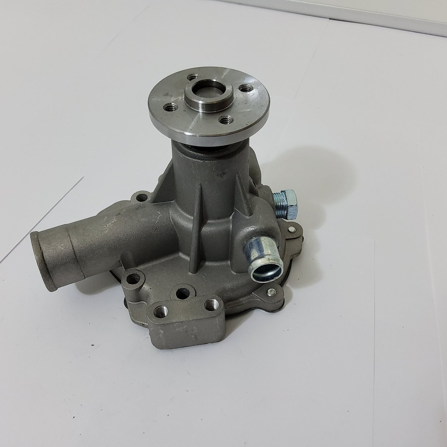 Wasserpumpe 145017951 passend für Perkins 403C-15 404C-22 103-15 104-19 104-22