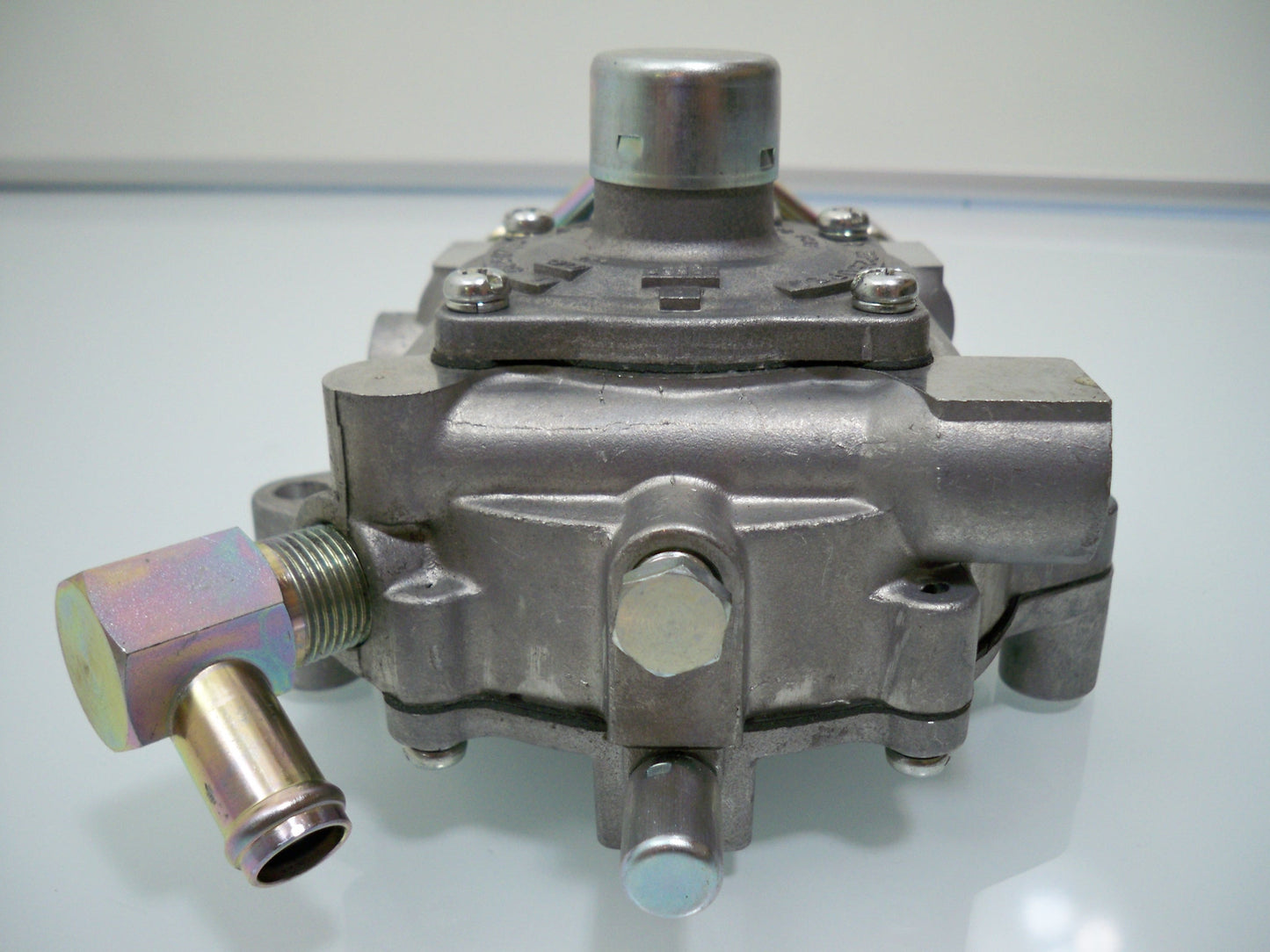 EXPRESS Gasmotor Verdampfer Regulator LPG Vaporizer von Kubota DF752 DF972 WG752