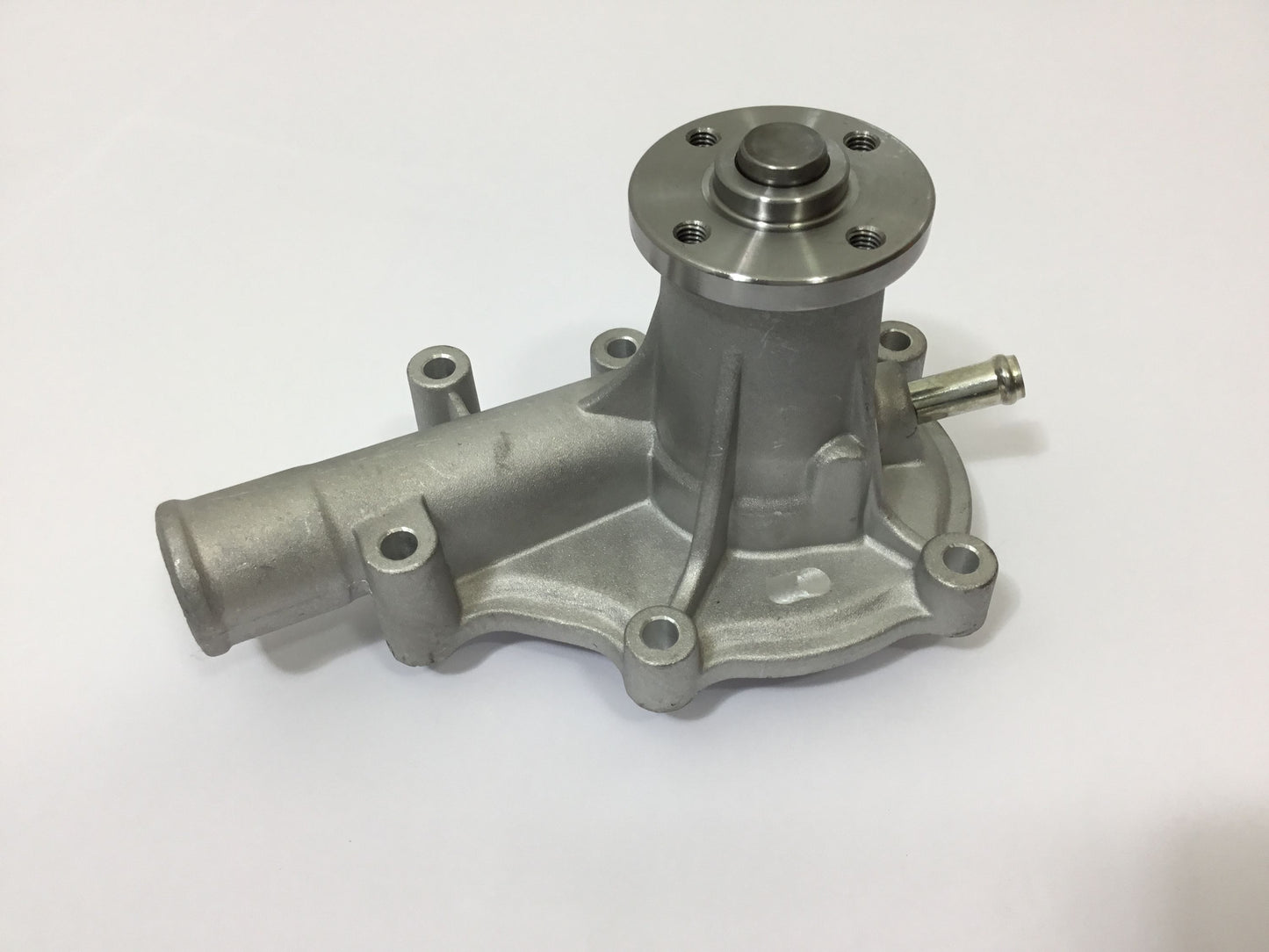 Wasserpumpe passend für Kubota D905 D1005 D1105 V1205 V1305 V1505