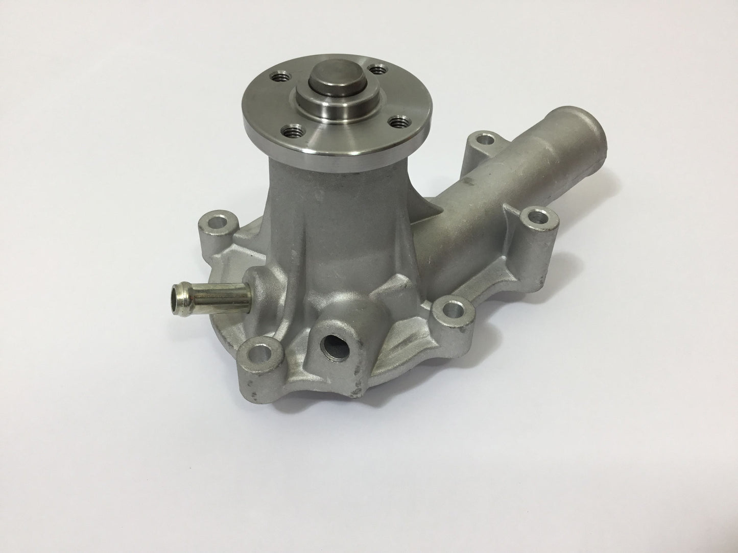Wasserpumpe passend für Kubota D905 D1005 D1105 V1205 V1305 V1505