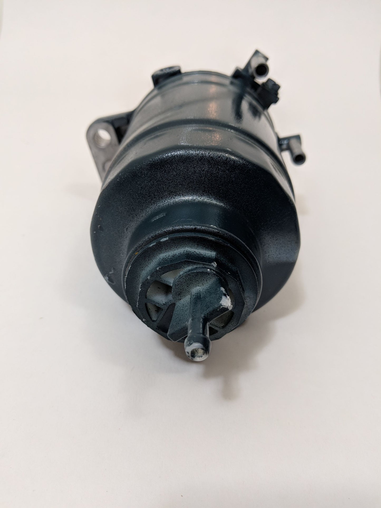 Kraftstoffilter Gehäuse inklusive Filter von Kubota V3600 V3300 Dieselfilter