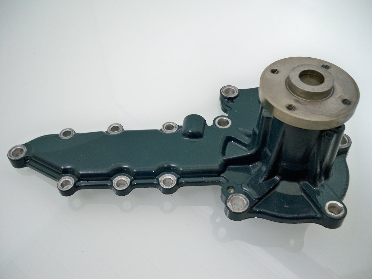 Wasserpumpe von Kubota D1503 D1703 D1803 V2003 V2203 V2403 1A051-73030