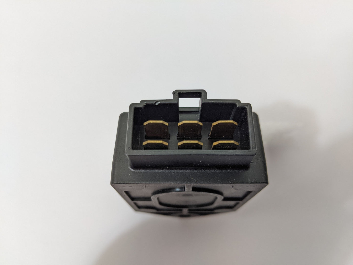 Relais 12V passend für Isuzu 4JG1 4JG2 4LB1 4LC1 4LE1 4LE2 C240
