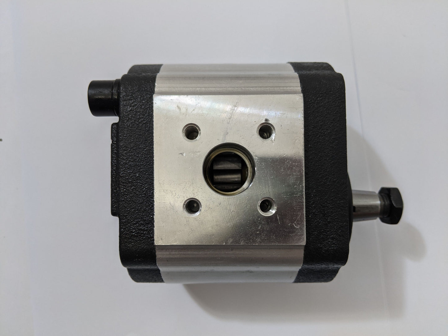 Hydraulikpumpe passend für John Deere 510 710 1986963C1 AL10681 AL16301 AL37753
