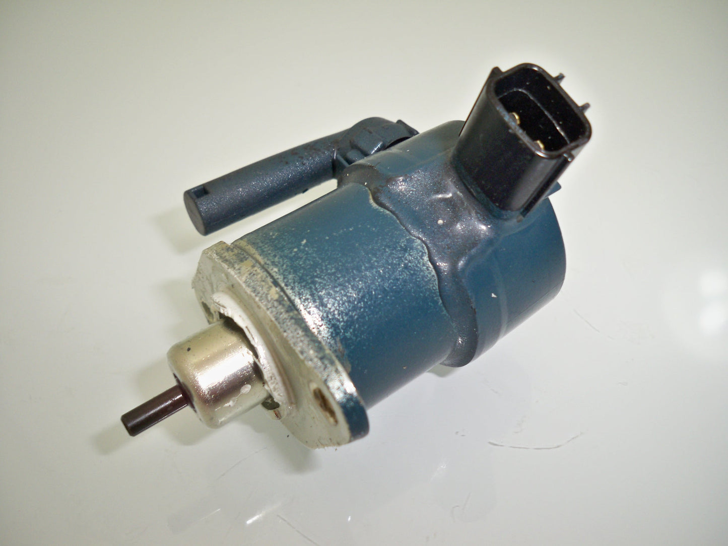 Abstellsolenoid von Kubota V3300 V3600 V3800 Solenoid Stopmagnet Abschaltventil