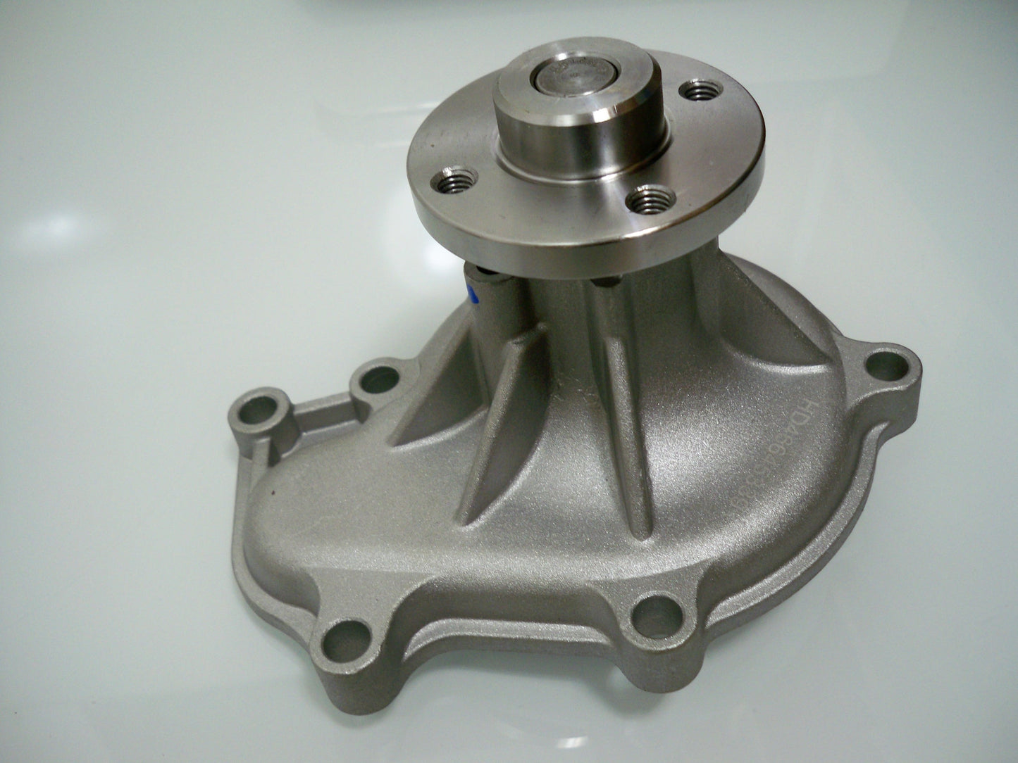 Wasserpumpe passend für Kubota V3300 V3600 V3800 1K011-73034