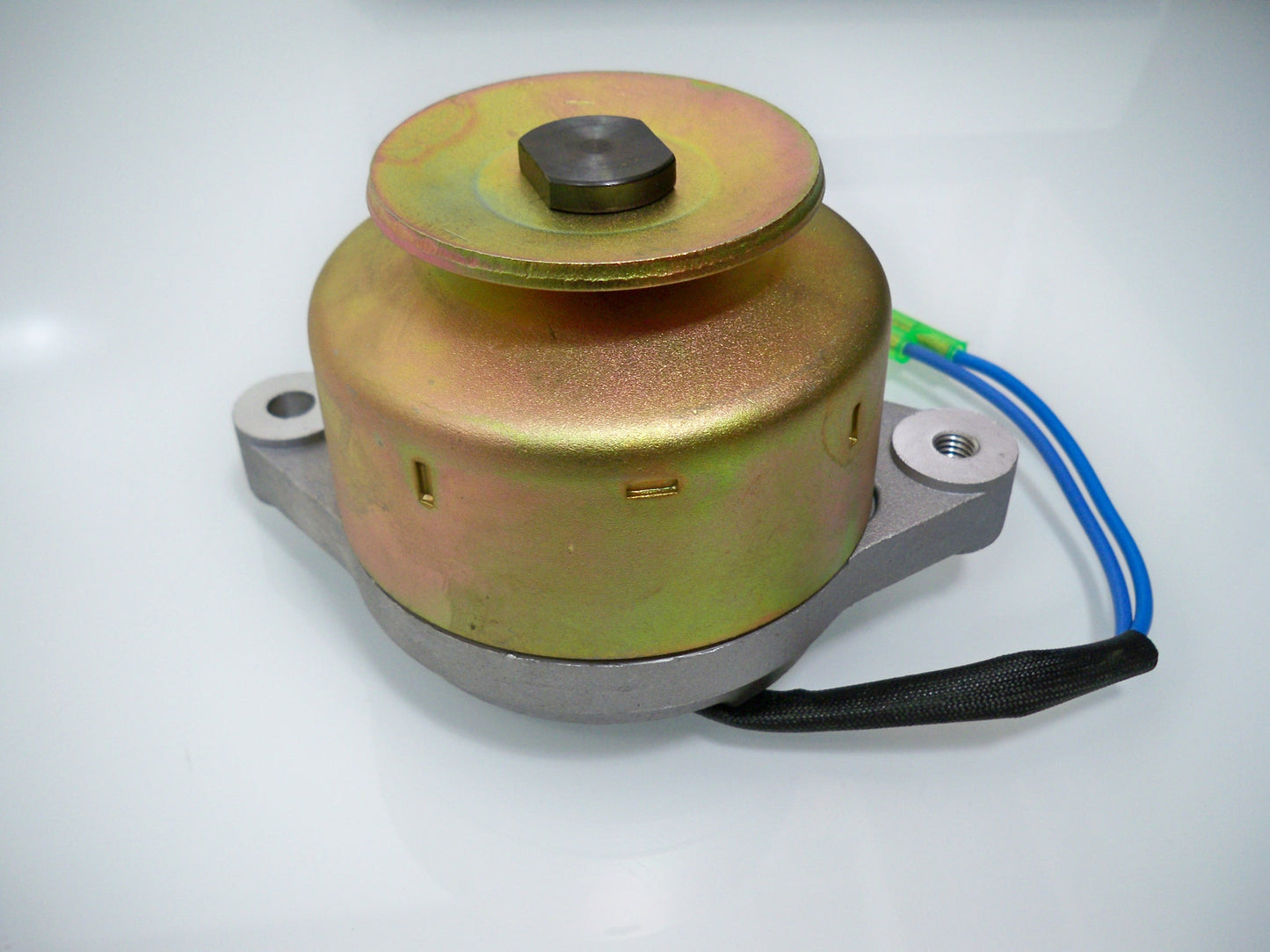 Dynamo passend für Kubota D722 D750 D850 D950 D905 D782 V1200 Z400 Lichtmaschine