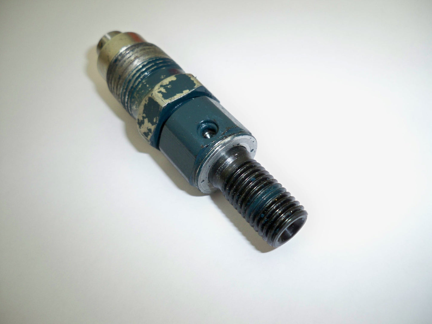 von Kubota Einspritzdüse 1C010-53900 für V3300  V3600 V3800 V3300-T V3600-T