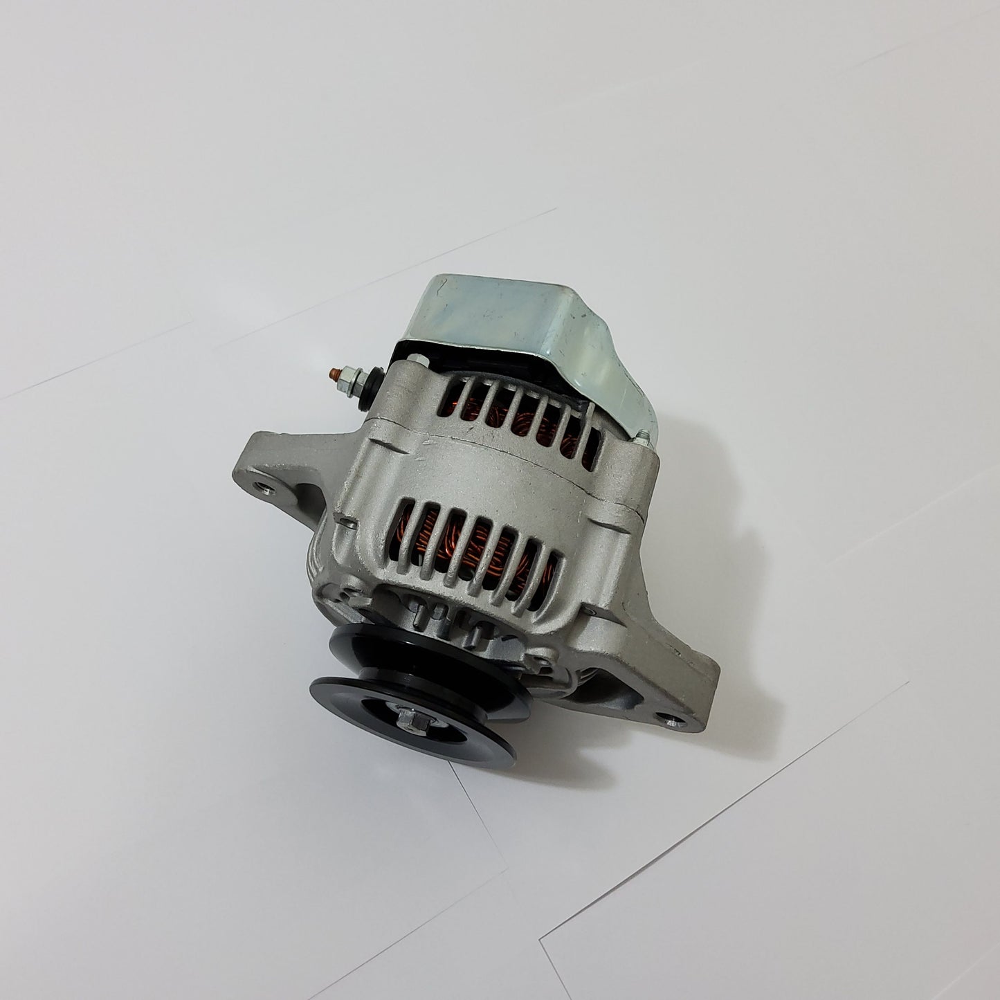 Lichtmaschine 45A passend für Kubota V2203  V2203-M V2203-MT