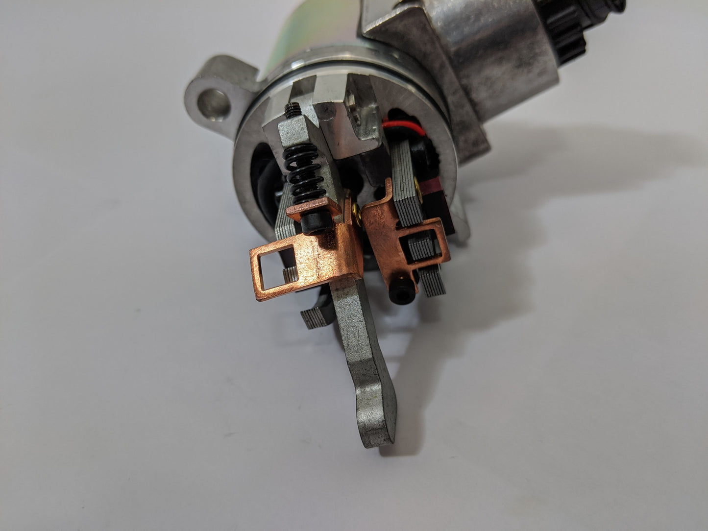 Stellglied Abstellmagnet passend Deutz D2011L03 F4L2011 TD2011L F3M2011 F4M2011