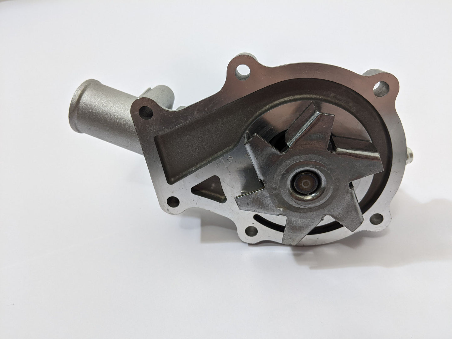 69mm Wasserpumpe passend für Kubota V1505 V1305 D905 D1005 D1105