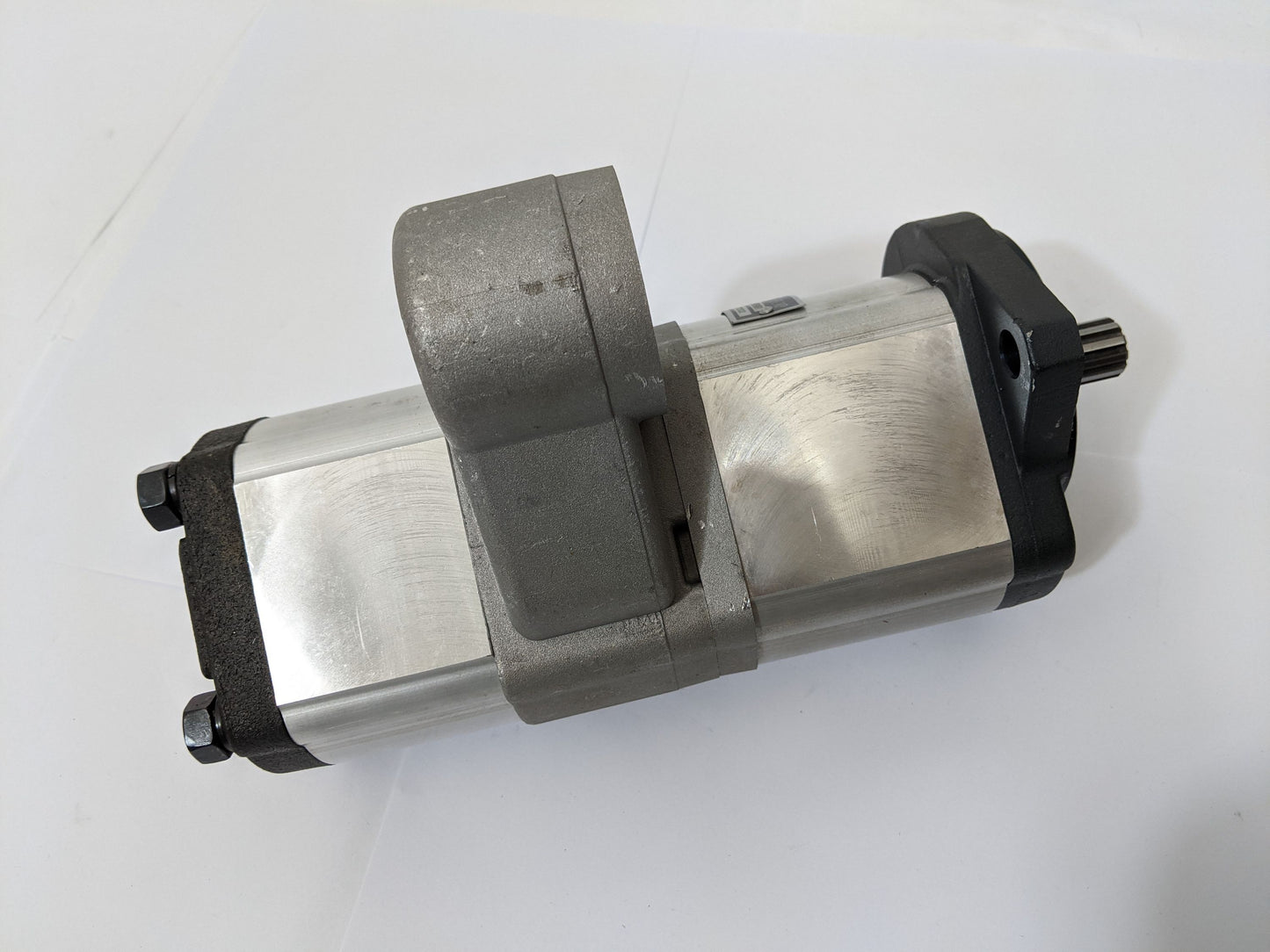 Hydraulikpumpe passend für Massey Ferguson 4225 4235 4240 4265 4270 5340 5355