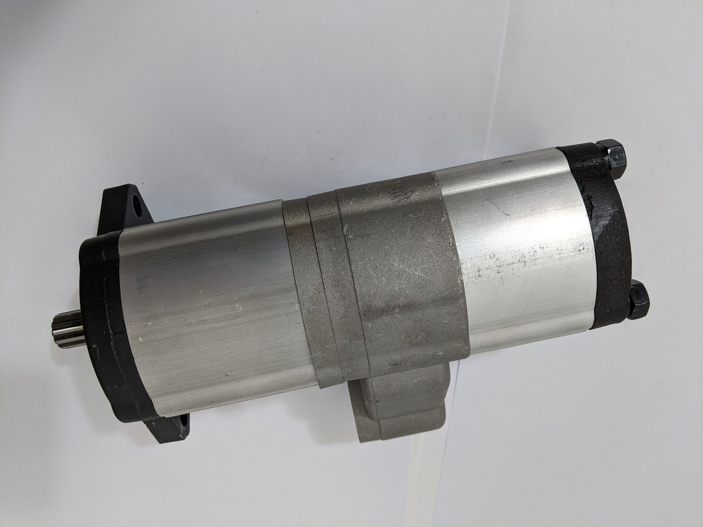 Hydraulikpumpe passend für Massey Ferguson 4225 4235 4240 4265 4270 5340 5355